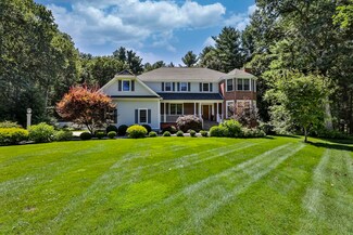 21 Keystone Way, Andover, MA 01810