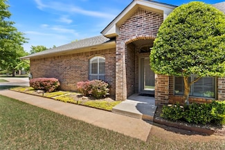 1904 NW 157th St, Edmond, OK 73013