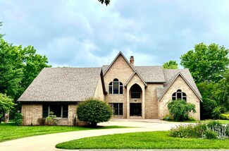 1320 W Northwood St, Bolivar, MO 65613