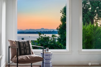 5404 Lake Washington Blvd NE Unit D, Kirkland, WA 98033