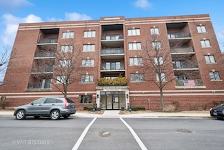 450 S Western Ave Unit 301, Des Plaines, IL 60016