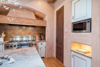 19 La Aguapa, Sandia Park, NM 87047
