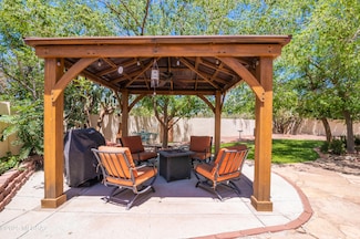 8701 N Star Grass Dr, Tucson, AZ 85742
