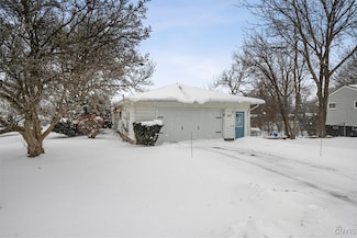301 Viking Place, Liverpool, NY 13088