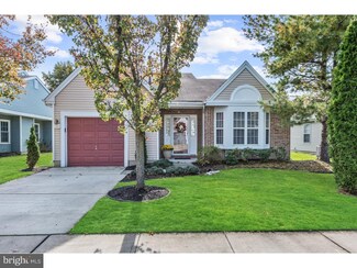 988 Larkspur Place N, Mount Laurel, NJ 08054