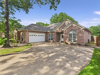 5614 Thomas Nelson Dr, Tyler, TX 75707