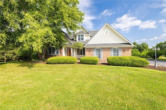 16 Portofino Cir, Henrietta, NY 14467