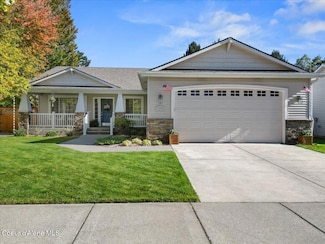 6058 N Madellaine Dr, Coeur D'Alene, ID 83815
