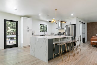 8585 River Rd, Truckee, CA 96161
