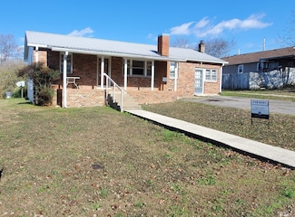 102 W Colonial St, Woodbury, TN 37190