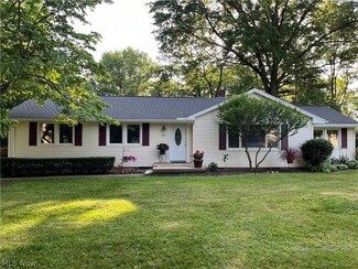 1544 Moreview Dr, Copley, OH 44321