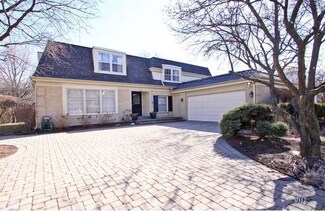 3939 Carousel Dr, Northbrook, IL 60062