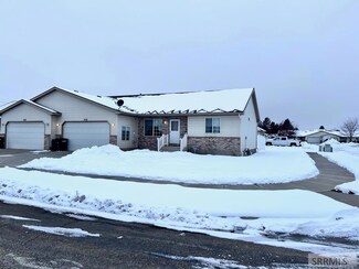 1656 Windsor Dr, Ammon, ID 83406