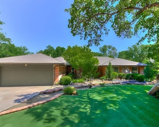 1910 Leawood Place, Edmond, OK 73034