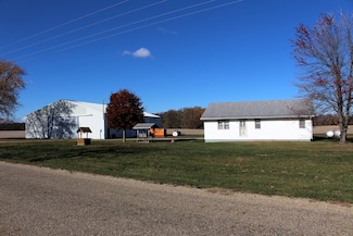 17395 Swisher Hill Rd, de Witt, IL 61735
