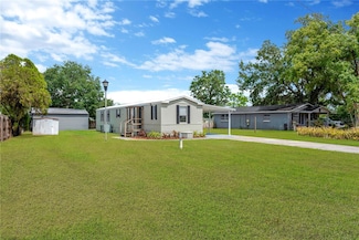 2204 Villa Dr, Valrico, FL 33594