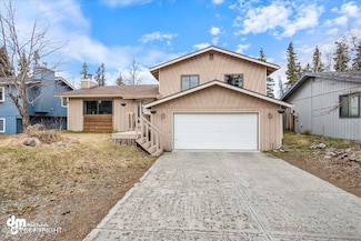 12612 Breckenridge Dr, Eagle River, AK 99577