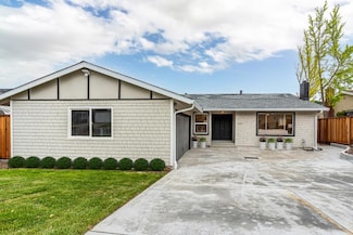 2632 Wright Ave, Pinole, CA 94564