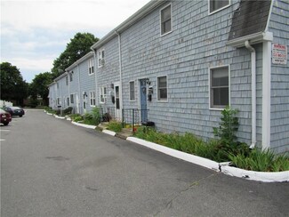 206 School St, Pawtucket, RI 02860