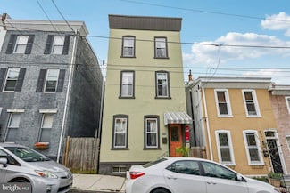 455 Krams Ave, Philadelphia, PA 19128