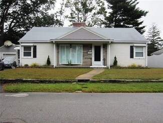 39 Alden Dr, West Warwick, RI 02893