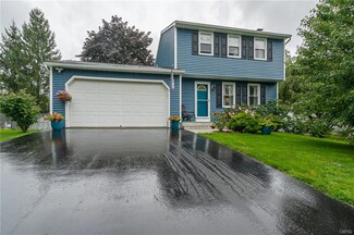 8421 Sextant Dr, Baldwinsville, NY 13027