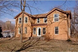 6714 Barnard Mill Rd, Ringwood, IL 60072