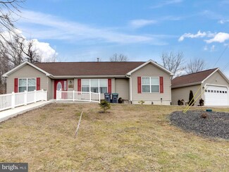 21 Sunset Dr, Hazle Township, PA 18201