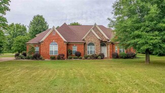 600 Woodsedge Dr, Eads, TN 38028
