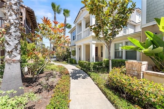 8284 Kendall Dr, Huntington Beach, CA 92646
