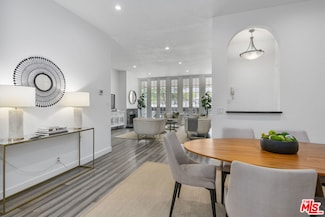 350 S Spalding Dr Unit 3, Beverly Hills, CA 90212