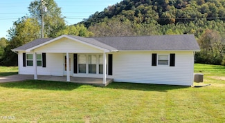 929 Campbell Dr, Sneedville, TN 37869