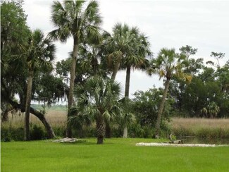 322 Smith Rd, Apalachicola, FL 32320