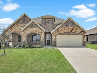 264 Hedgewood Dr, Waxahachie, TX 75165