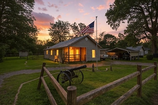 733 Maplewood Ave, Tullahoma, TN 37388