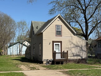 817 8th St, Beloit, WI 53511