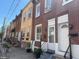 2302 E Albert St, Philadelphia, PA 19125