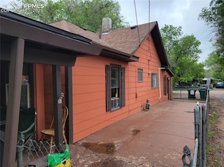 2423 E St Vrain St, Colorado Springs, CO 80909