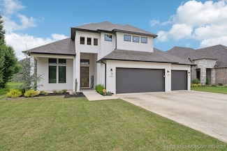 6909 S Willow Ave, Broken Arrow, OK 74011