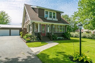 6877 Maple Ave, Sodus, NY 14551