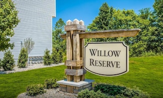 128 Weeping Willow Ln, Reynoldsburg, OH 43068
