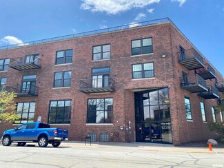 110 19th St Unit 203, Rock Island, IL 61201
