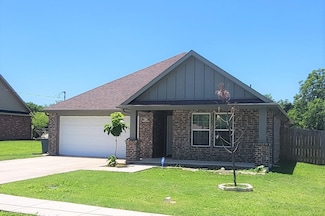412 S Park St, Terrell, TX 75160