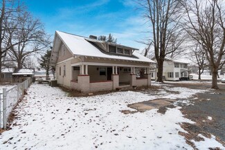 406 Tywappity St, Scott City, MO 63780