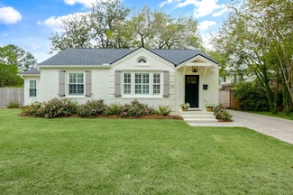 35 Campbell Dr, Charleston, SC 29407