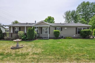 408 E 1st St S, Otterbein, IN 47970