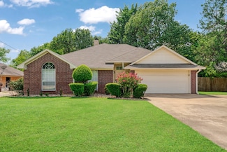 566 Turtle Creek Dr, Reno, TX 75462