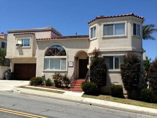 1105 Harkness Ln, Redondo Beach, CA 90278