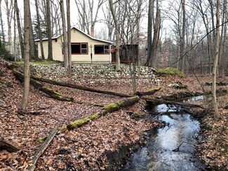 7291 Horseshoe Dr, Harbert, MI 49115
