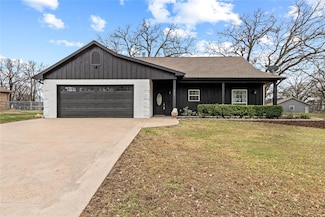 411 Bay Ct, Gun Barrel City, TX 75156